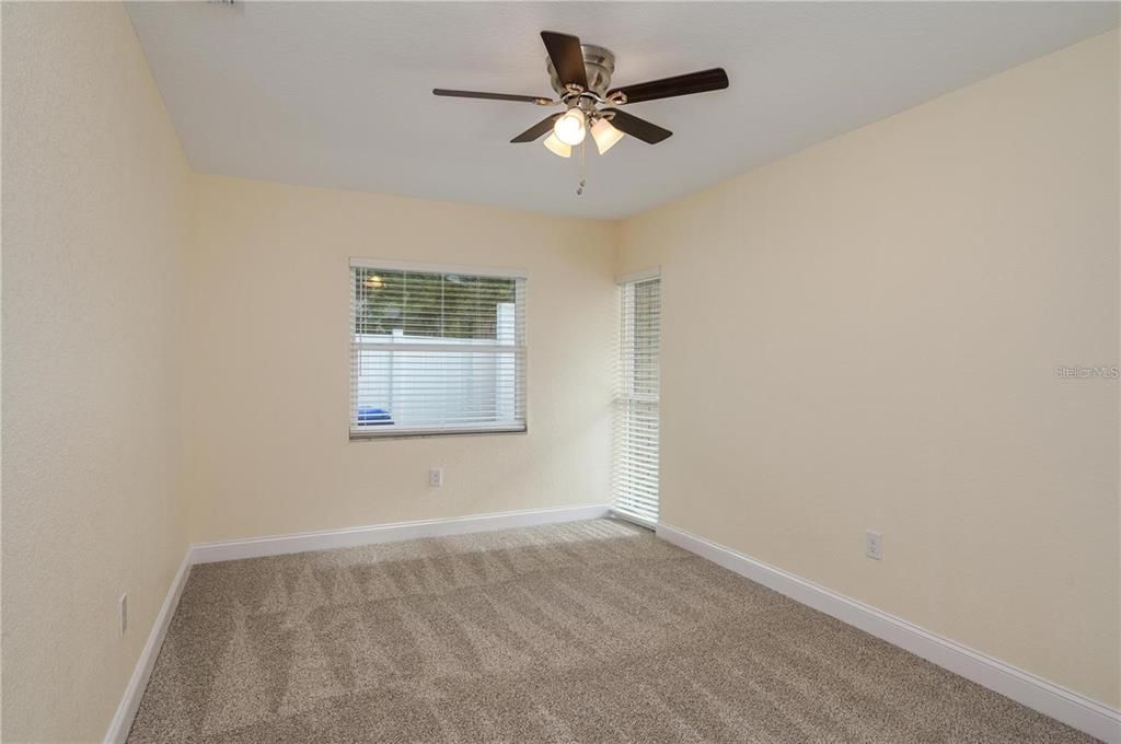 For Rent: $2,400 (4 beds, 2 baths, 2283 Square Feet)