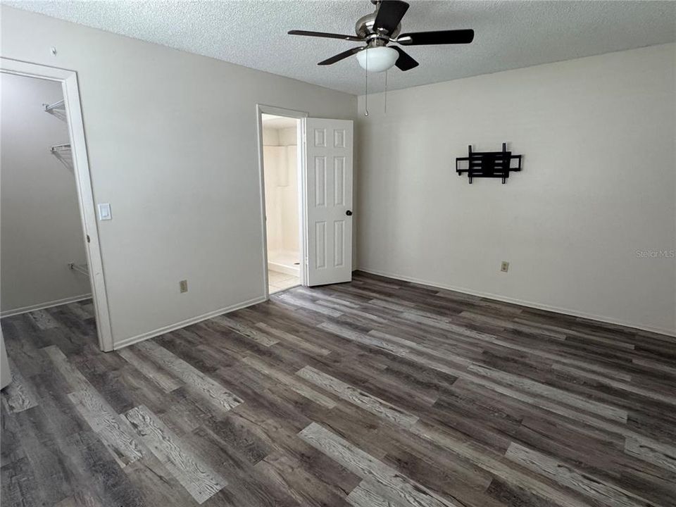 For Rent: $1,750 (2 beds, 2 baths, 918 Square Feet)