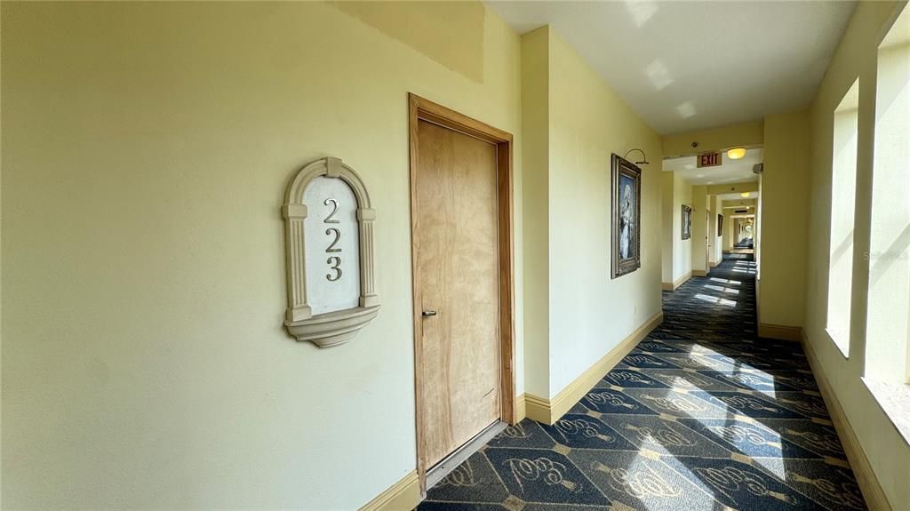For Sale: $220,000 (2 beds, 2 baths, 1250 Square Feet)