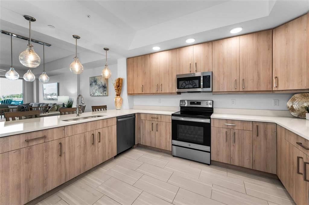 В аренду: $5,000 (3 спален, 2 ванн, 1715 Квадратных фут)