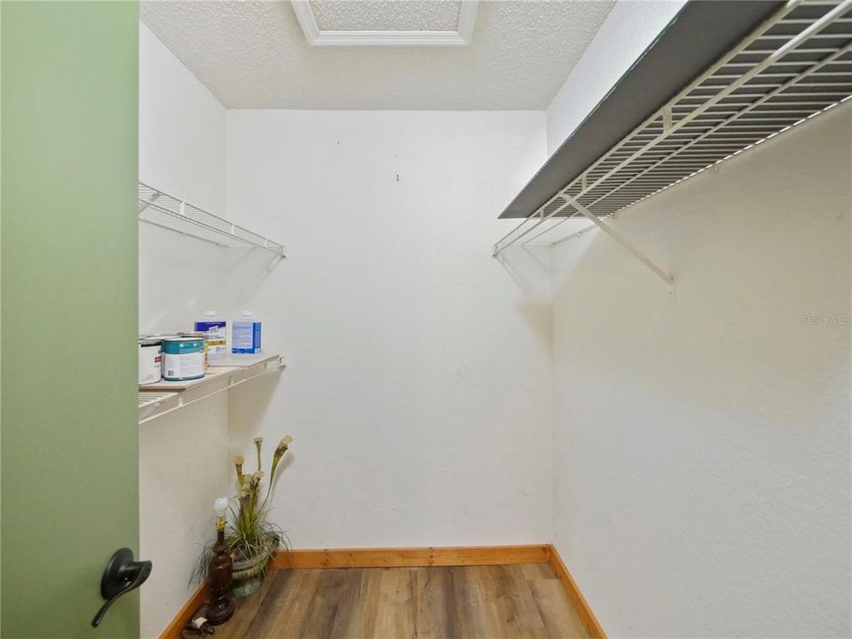 На продажу: $145,000 (2 спален, 2 ванн, 934 Квадратных фут)