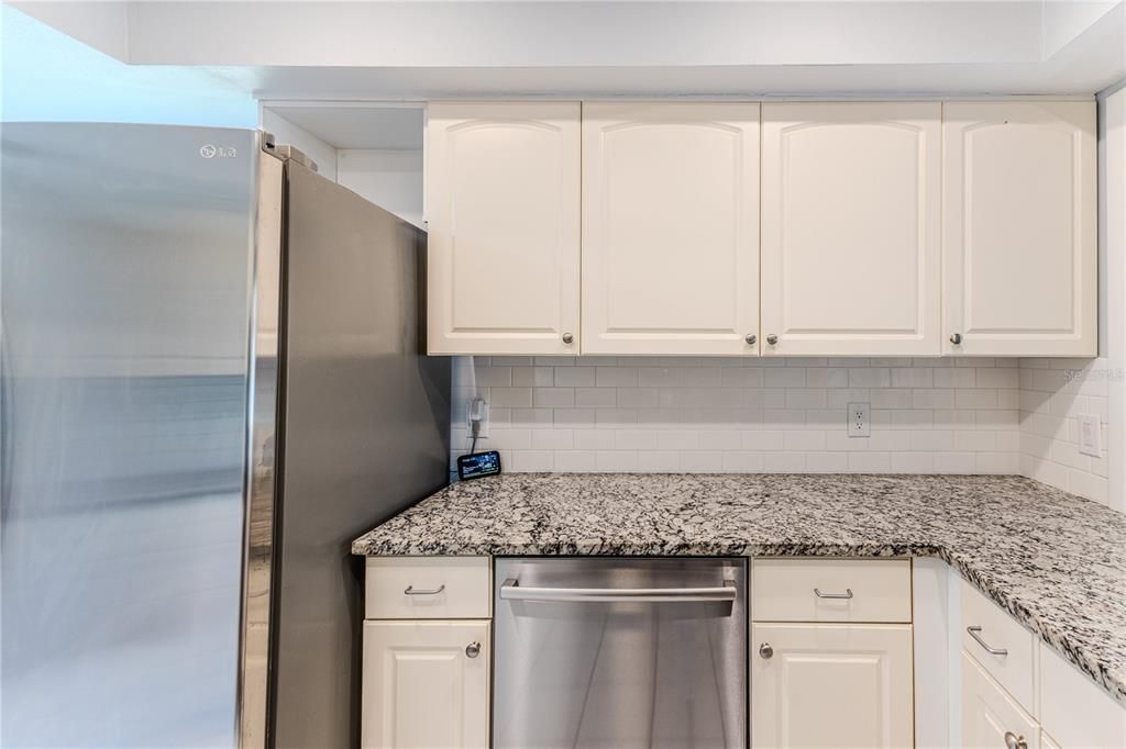 Active With Contract: $275,000 (2 beds, 2 baths, 1742 Square Feet)