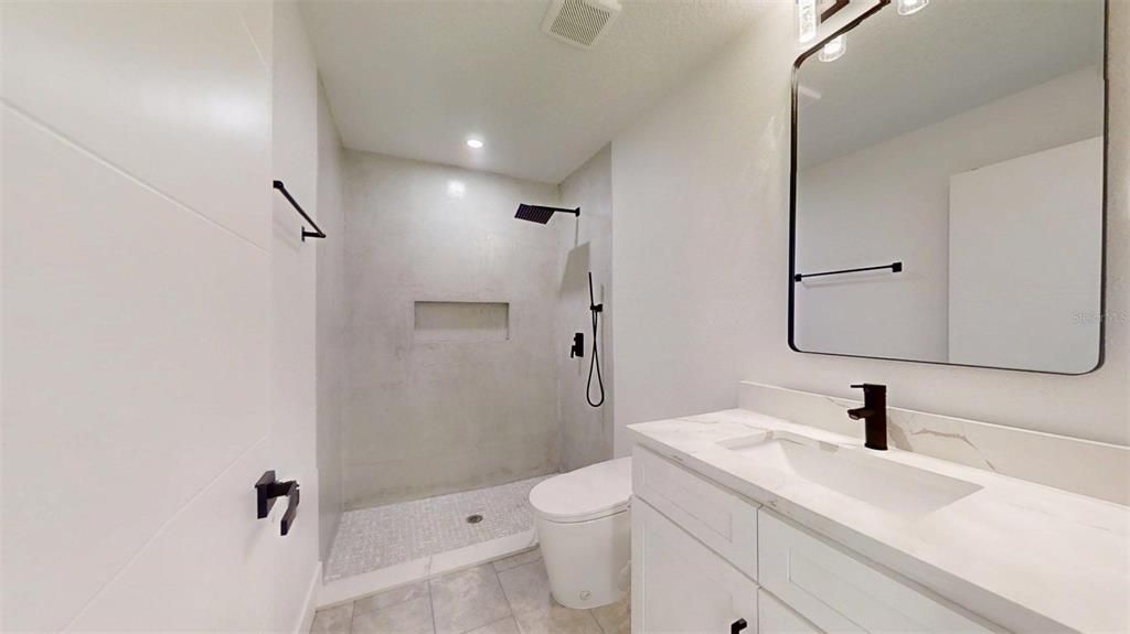 En Venta: $245,000 (3 camas, 2 baños, 1024 Pies cuadrados)