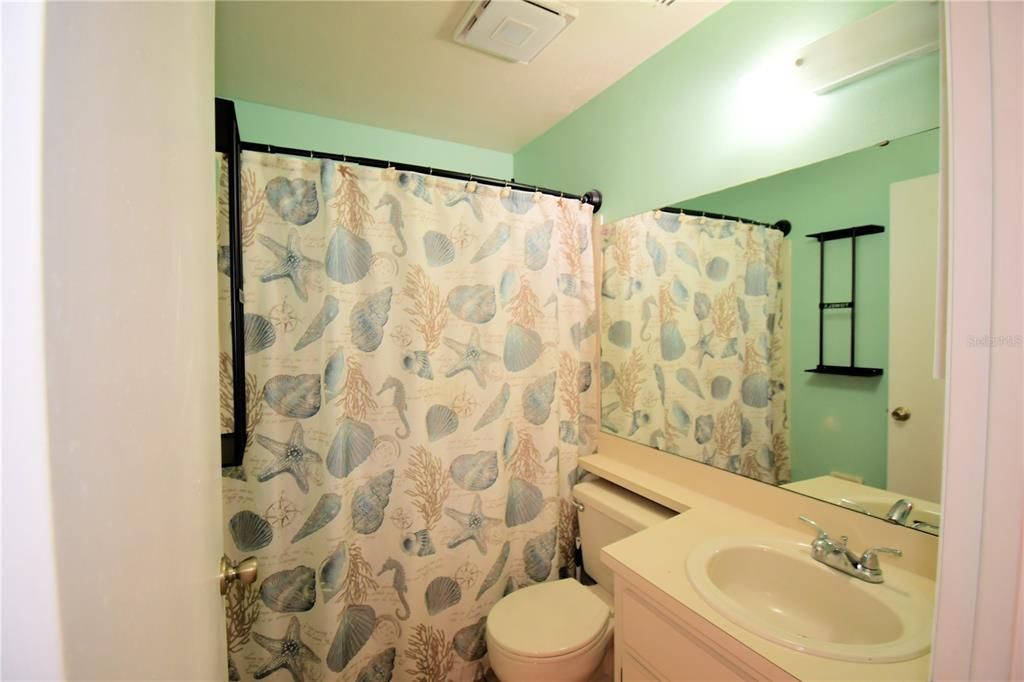 En Venta: $254,900 (3 camas, 2 baños, 1249 Pies cuadrados)
