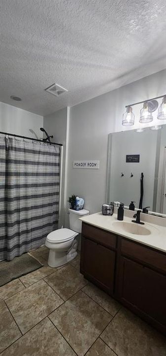 For Rent: $2,400 (3 beds, 2 baths, 1760 Square Feet)