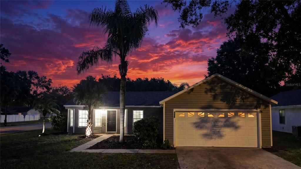 En Venta: $349,900 (3 camas, 2 baños, 1386 Pies cuadrados)