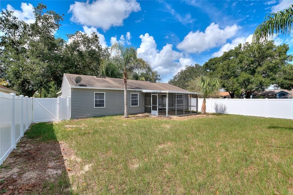 En Venta: $349,900 (3 camas, 2 baños, 1386 Pies cuadrados)