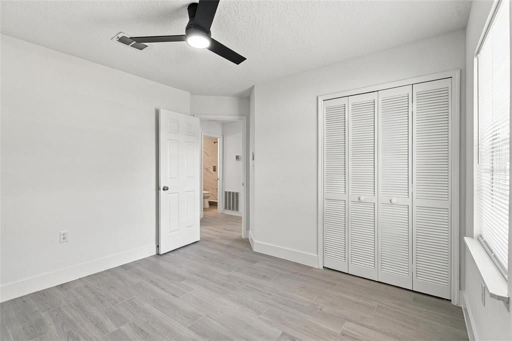 En Venta: $349,900 (3 camas, 2 baños, 1386 Pies cuadrados)