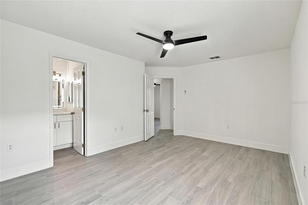 En Venta: $349,900 (3 camas, 2 baños, 1386 Pies cuadrados)