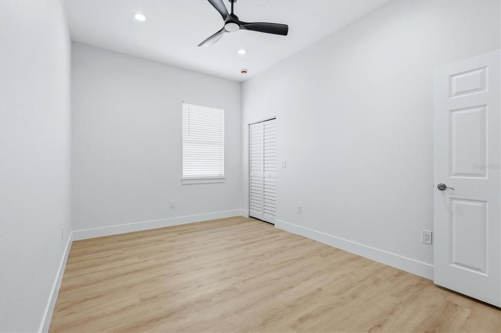 En Venta: $569,000 (4 camas, 2 baños, 1802 Pies cuadrados)