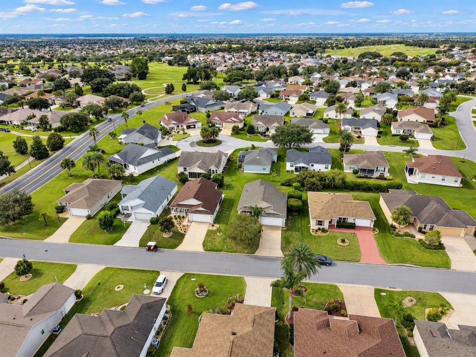 На продажу: $309,900 (2 спален, 2 ванн, 1187 Квадратных фут)