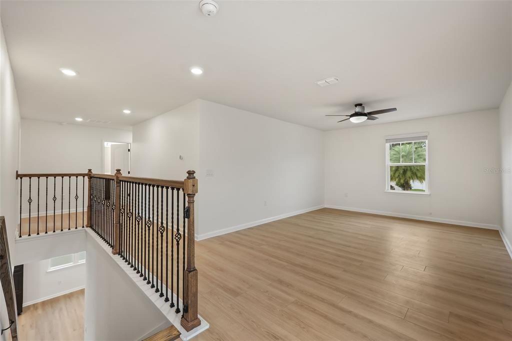 En Venta: $369,900 (4 camas, 3 baños, 2626 Pies cuadrados)