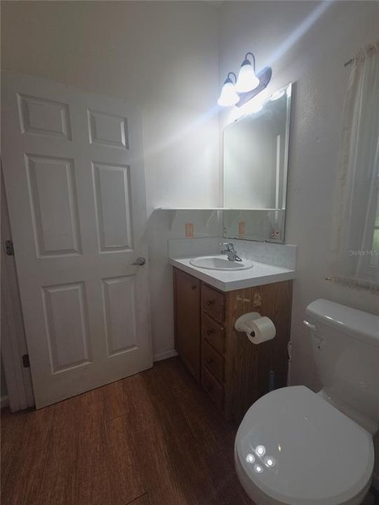 For Sale: $225,000 (3 beds, 2 baths, 1305 Square Feet)