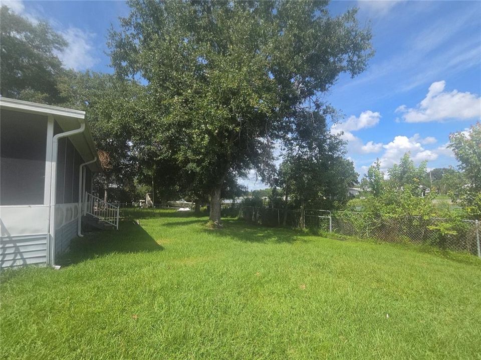 For Sale: $225,000 (3 beds, 2 baths, 1305 Square Feet)