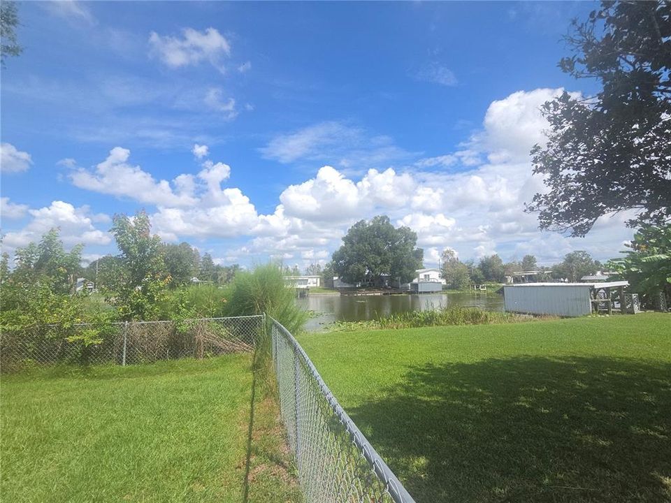 For Sale: $225,000 (3 beds, 2 baths, 1305 Square Feet)