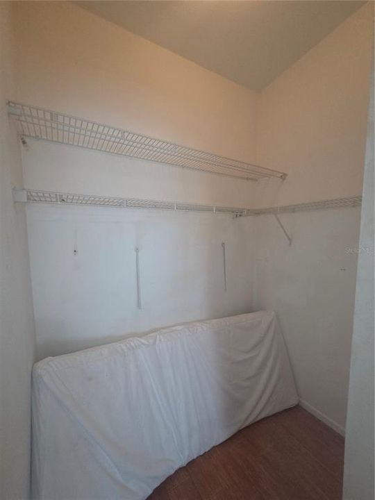 For Sale: $225,000 (3 beds, 2 baths, 1305 Square Feet)