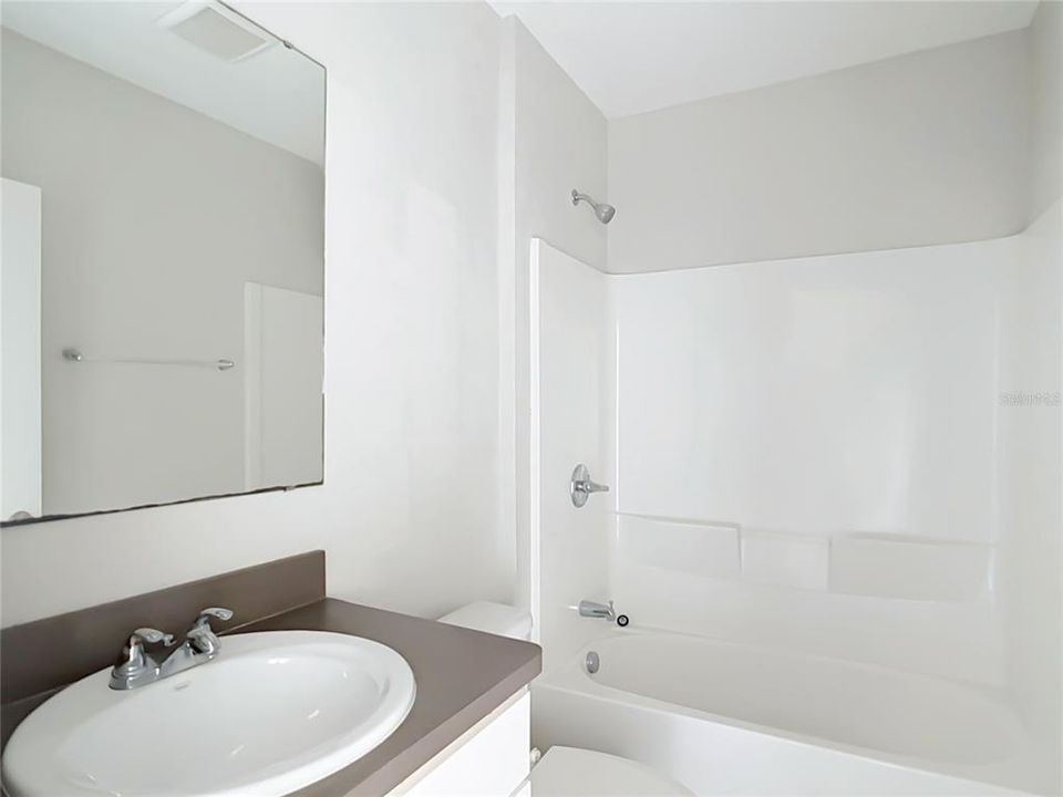 En Venta: $264,900 (3 camas, 2 baños, 1606 Pies cuadrados)