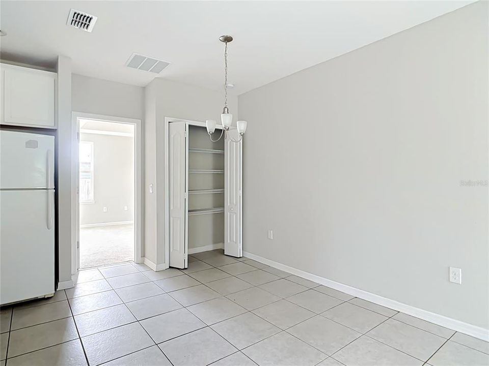 En Venta: $264,900 (3 camas, 2 baños, 1606 Pies cuadrados)