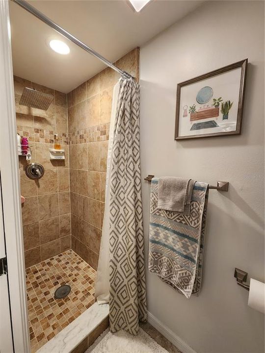 En Renta: $1,800 (2 camas, 2 baños, 1045 Pies cuadrados)