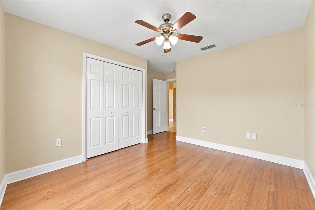 Activo con contrato: $440,000 (3 camas, 2 baños, 1843 Pies cuadrados)