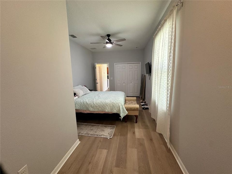 For Sale: $295,000 (2 beds, 2 baths, 1378 Square Feet)