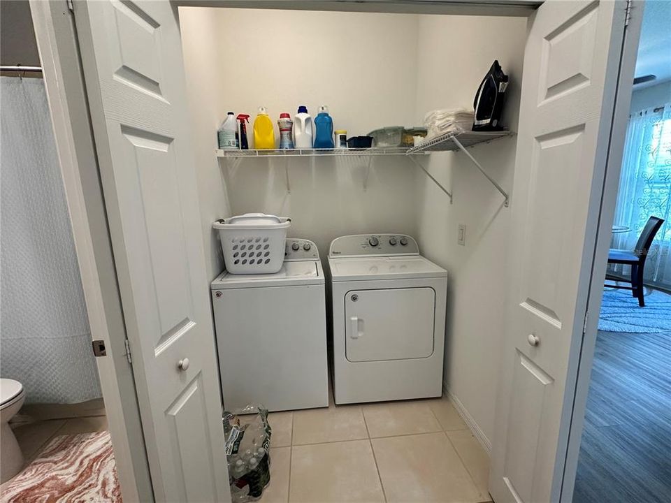 For Sale: $295,000 (2 beds, 2 baths, 1378 Square Feet)