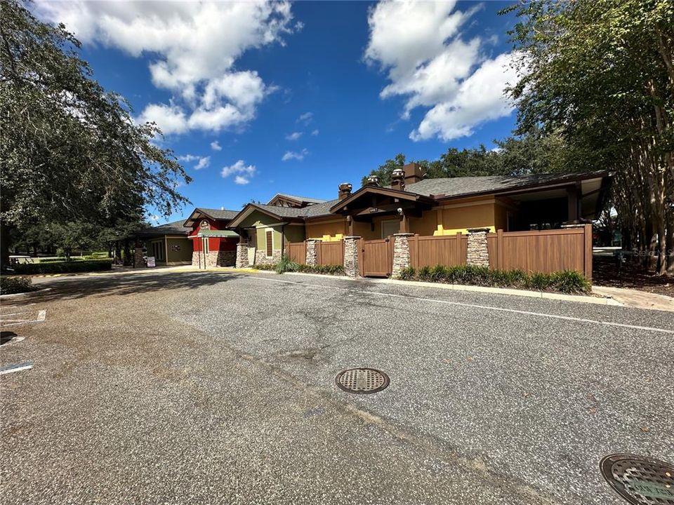For Sale: $295,000 (2 beds, 2 baths, 1378 Square Feet)