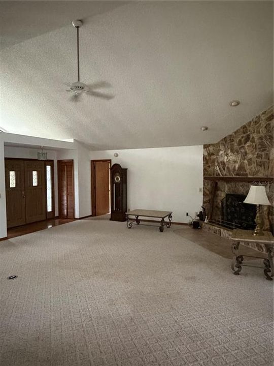 For Sale: $385,000 (3 beds, 2 baths, 2168 Square Feet)