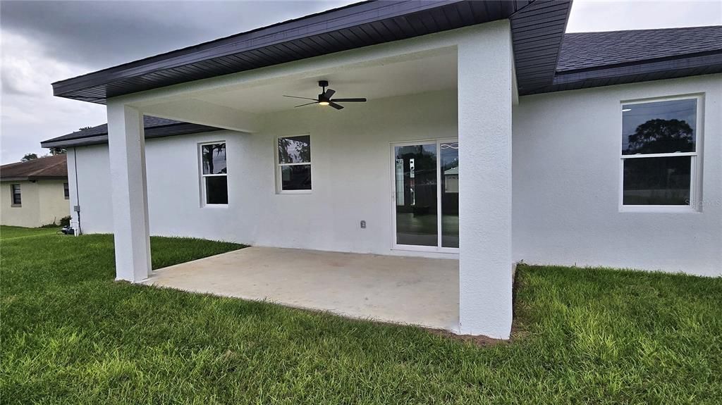 For Sale: $319,900 (3 beds, 3 baths, 1505 Square Feet)