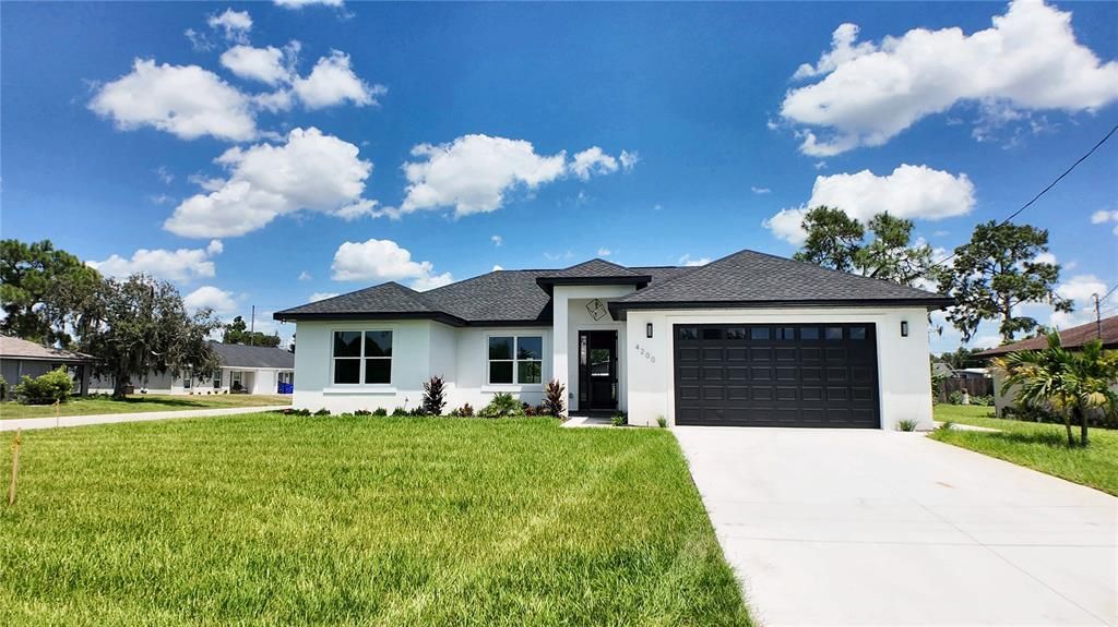 For Sale: $319,900 (3 beds, 3 baths, 1505 Square Feet)
