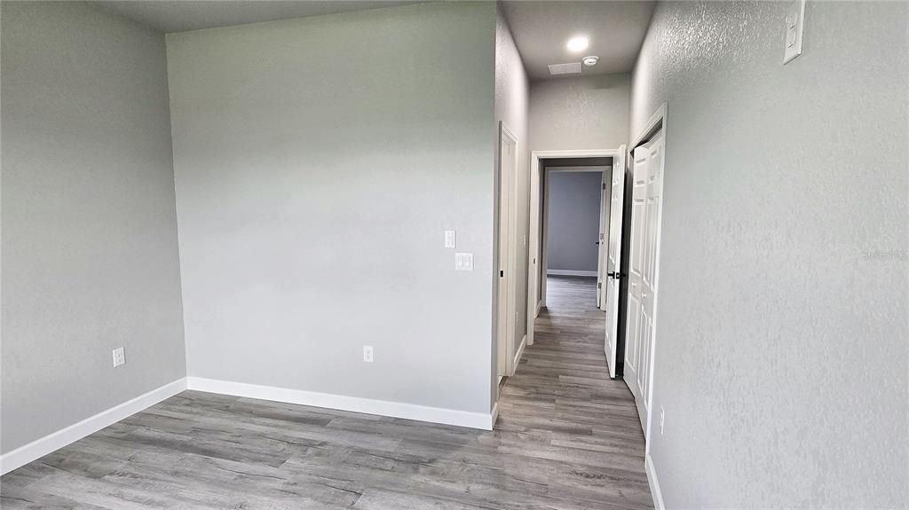 For Sale: $319,900 (3 beds, 3 baths, 1505 Square Feet)