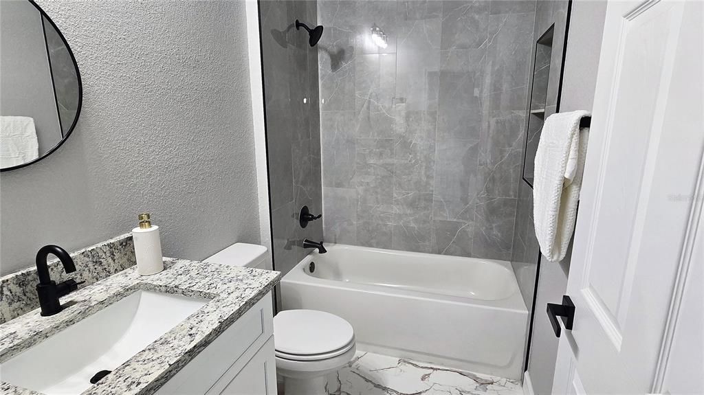 For Sale: $319,900 (3 beds, 3 baths, 1505 Square Feet)