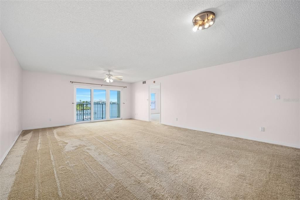 En Venta: $299,900 (2 camas, 2 baños, 1512 Pies cuadrados)