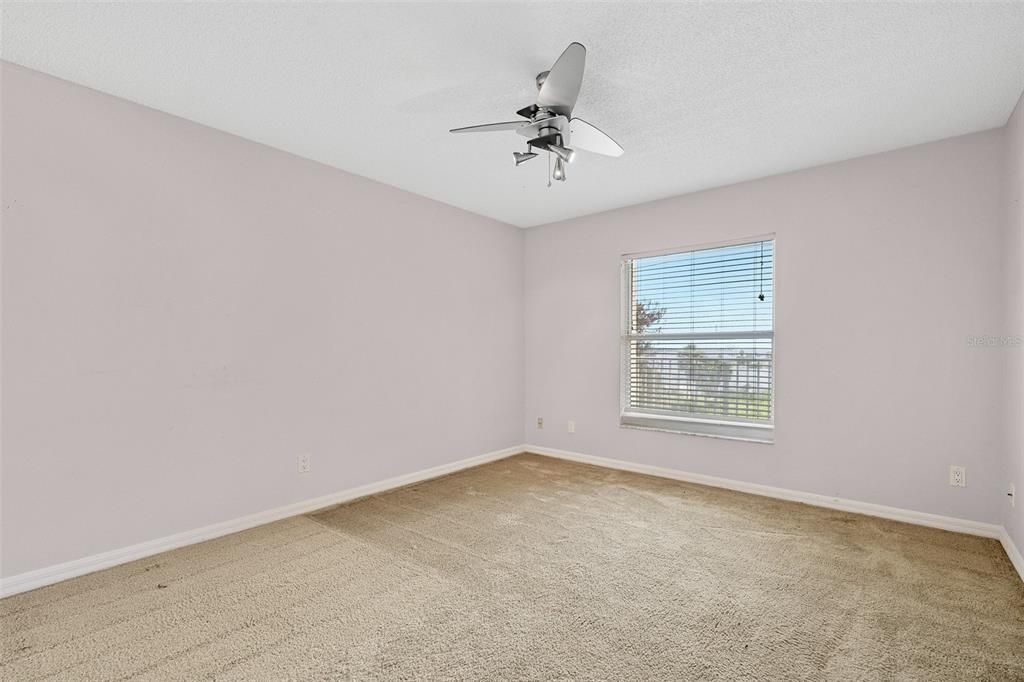 En Venta: $299,900 (2 camas, 2 baños, 1512 Pies cuadrados)