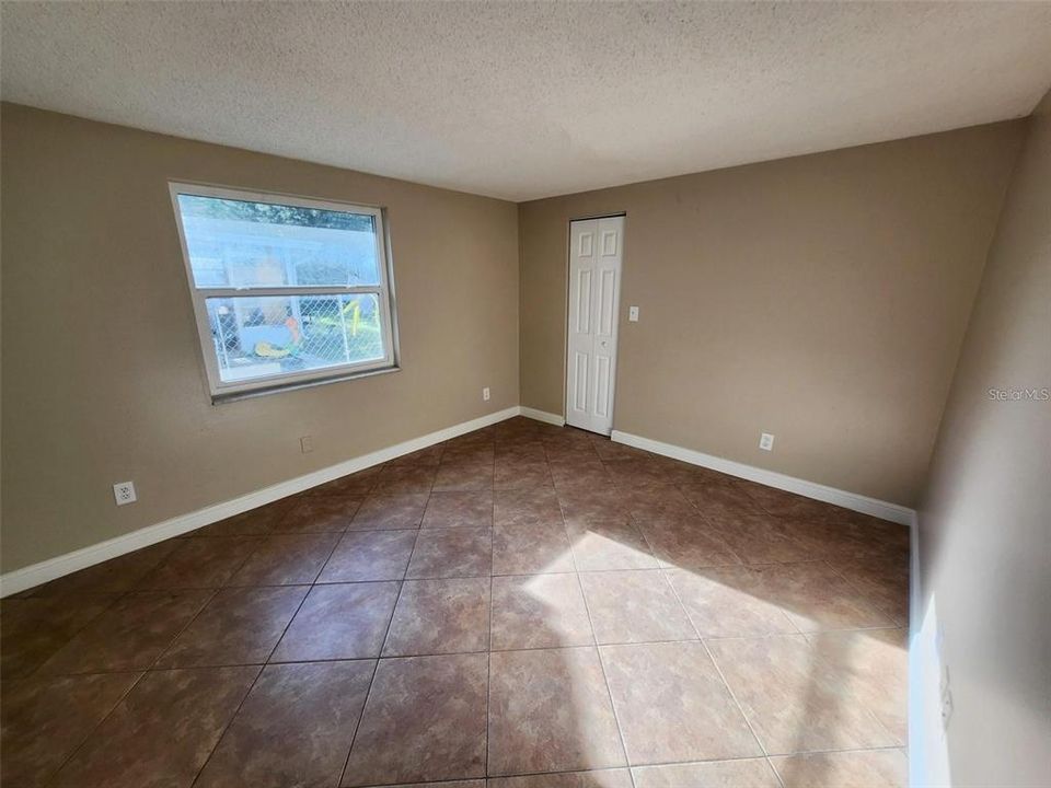 В аренду: $1,950 (3 спален, 2 ванн, 1368 Квадратных фут)