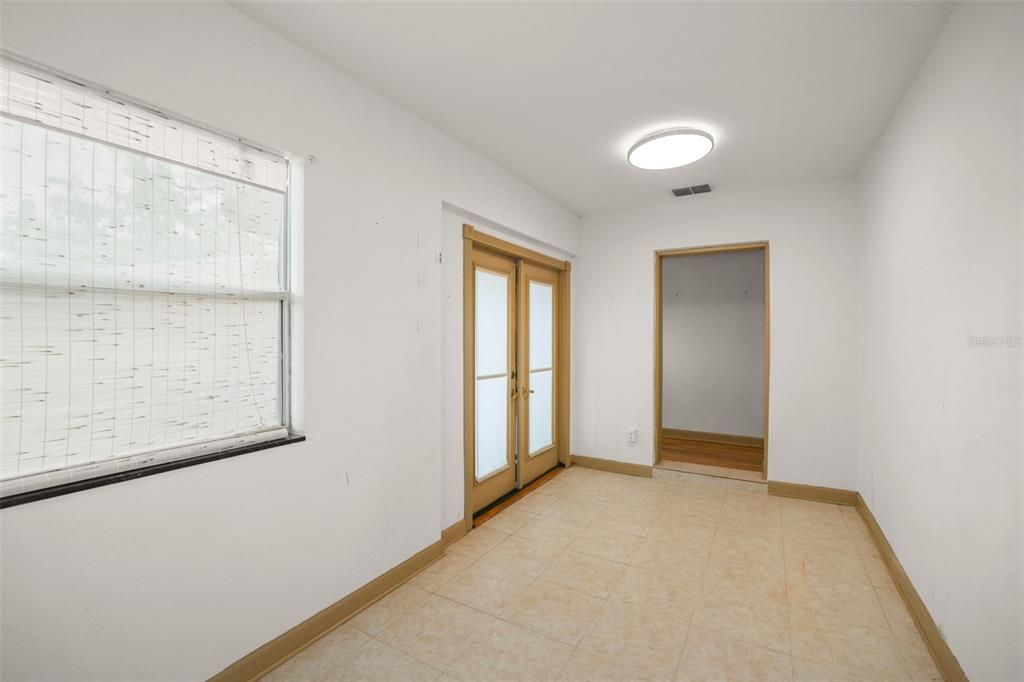 На продажу: $439,900 (2 спален, 2 ванн, 1573 Квадратных фут)