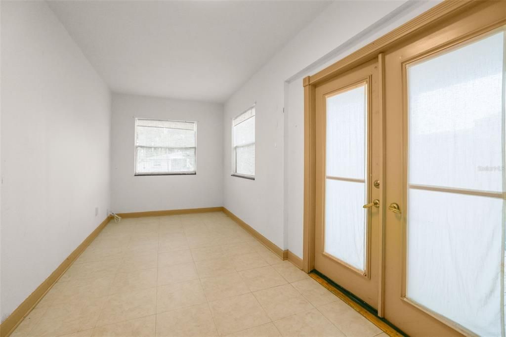 На продажу: $439,900 (2 спален, 2 ванн, 1573 Квадратных фут)