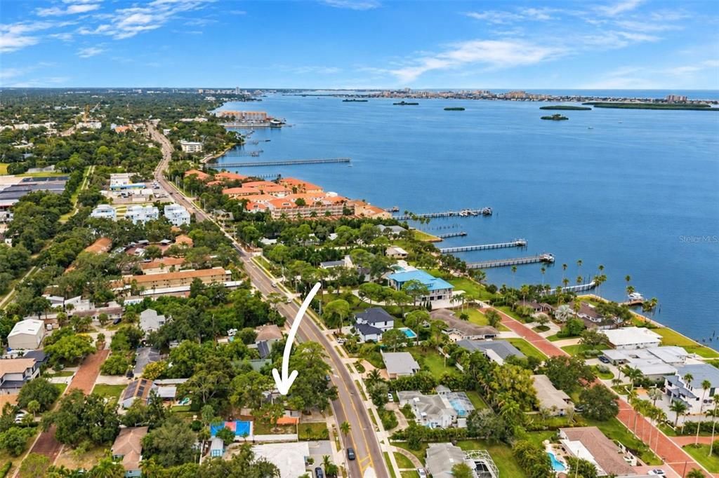 На продажу: $439,900 (2 спален, 2 ванн, 1573 Квадратных фут)