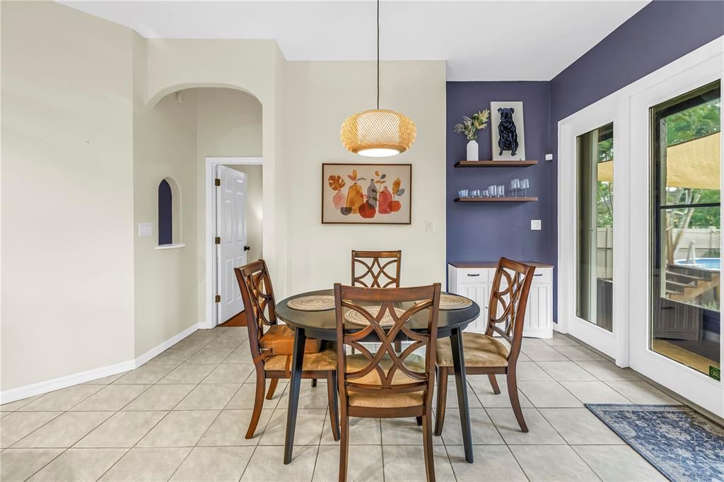 For Sale: $675,000 (3 beds, 2 baths, 1827 Square Feet)