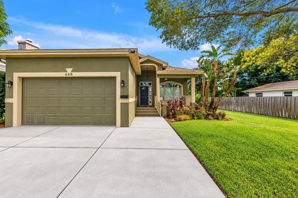 For Sale: $675,000 (3 beds, 2 baths, 1827 Square Feet)