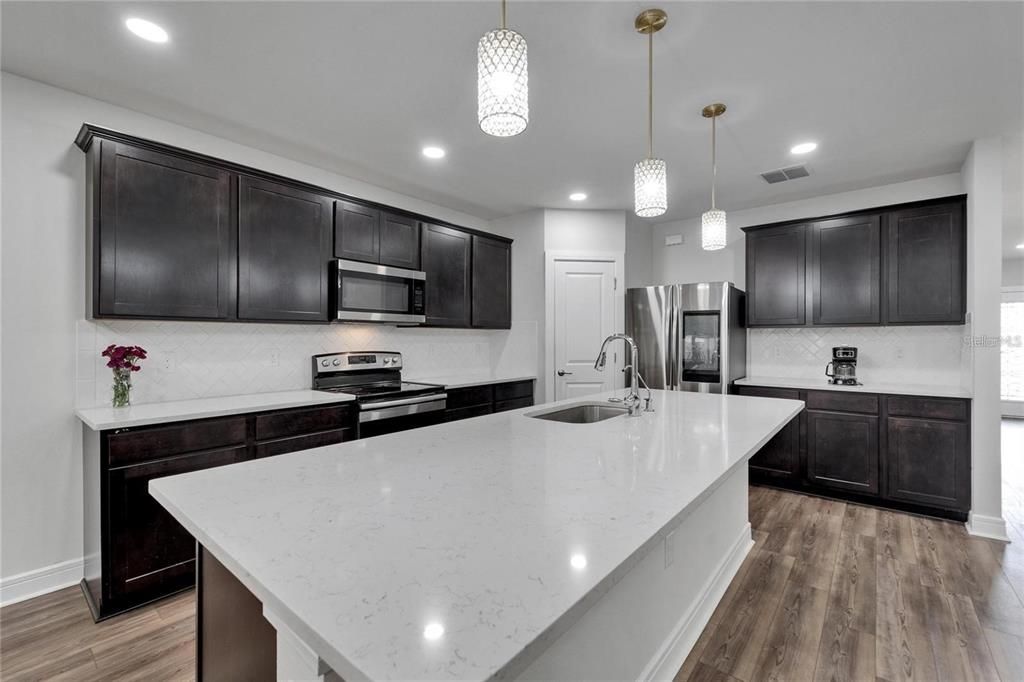 For Sale: $495,000 (4 beds, 3 baths, 2894 Square Feet)