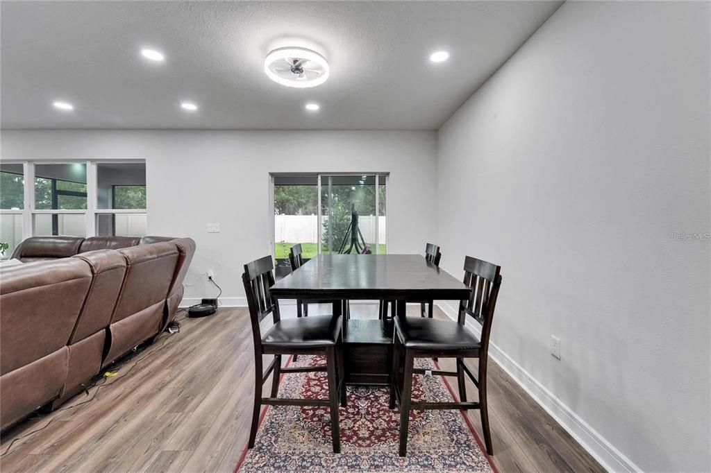 For Sale: $495,000 (4 beds, 3 baths, 2894 Square Feet)