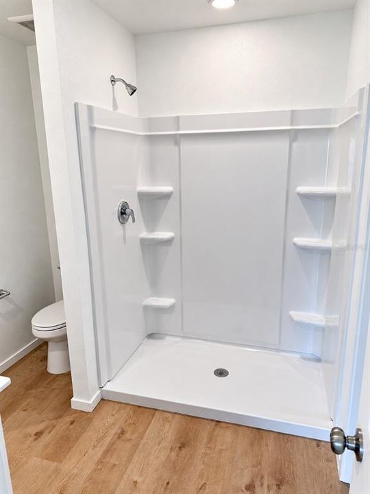 В аренду: $2,300 (4 спален, 2 ванн, 1733 Квадратных фут)