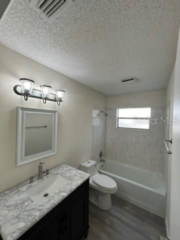 En Venta: $219,900 (2 camas, 1 baños, 858 Pies cuadrados)