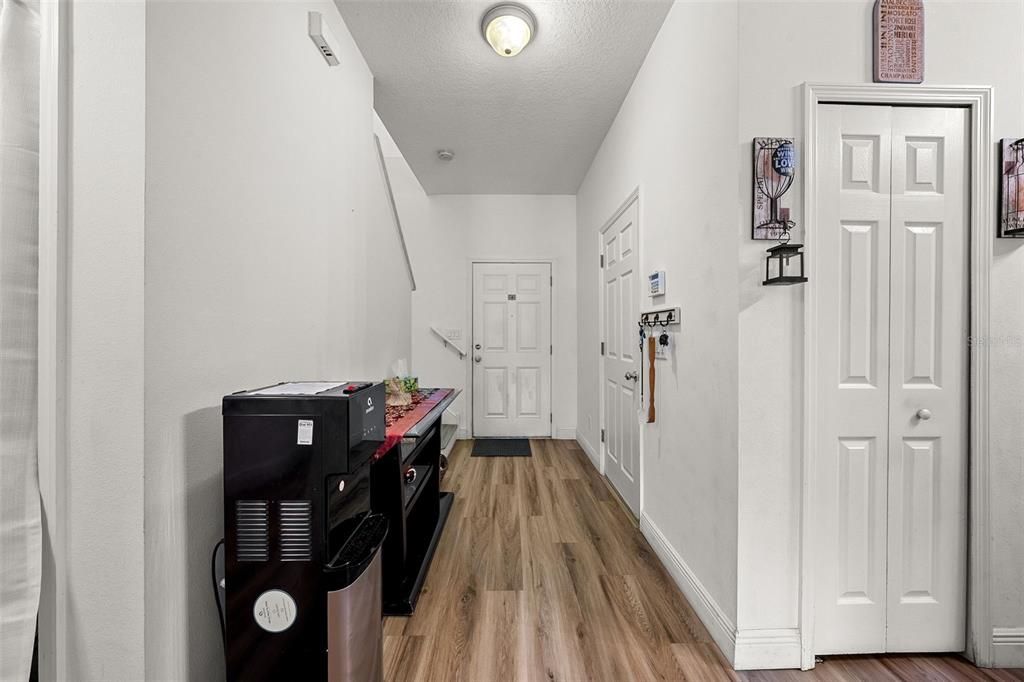 На продажу: $249,900 (3 спален, 2 ванн, 1640 Квадратных фут)
