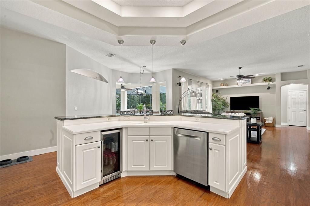 На продажу: $765,000 (4 спален, 3 ванн, 3195 Квадратных фут)