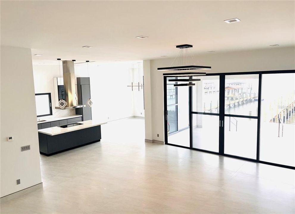 For Sale: $3,149,000 (5 beds, 5 baths, 4899 Square Feet)