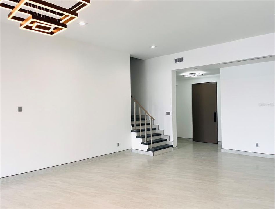 For Sale: $3,149,000 (5 beds, 5 baths, 4899 Square Feet)