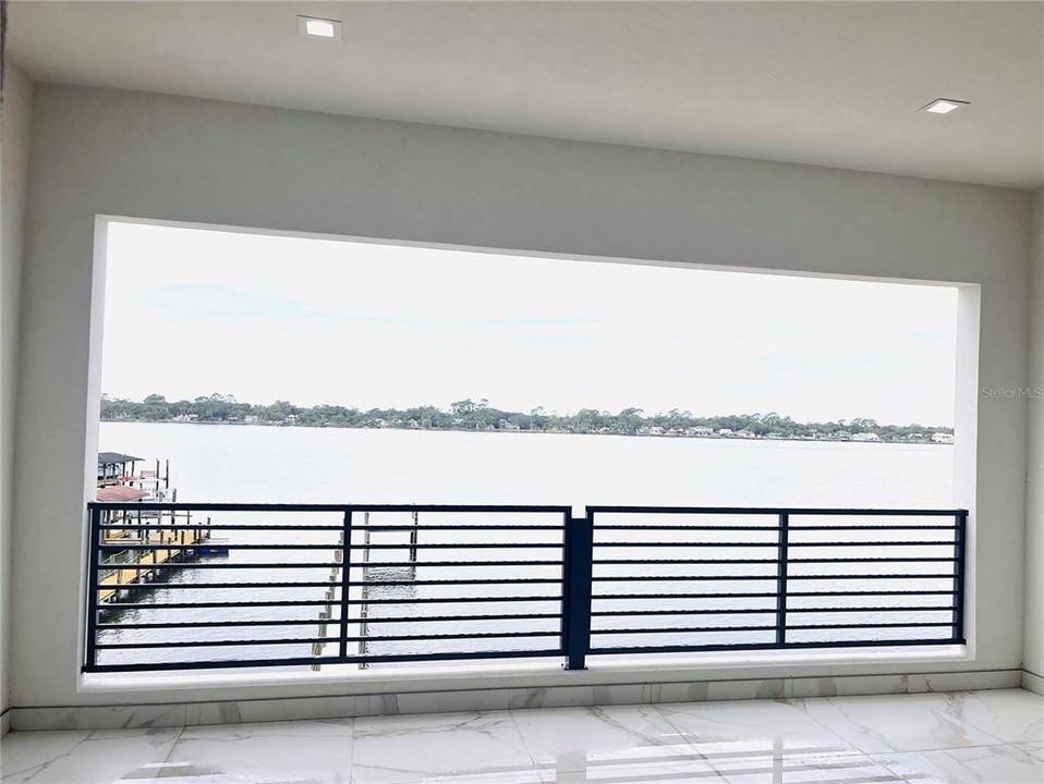 For Sale: $3,149,000 (5 beds, 5 baths, 4899 Square Feet)