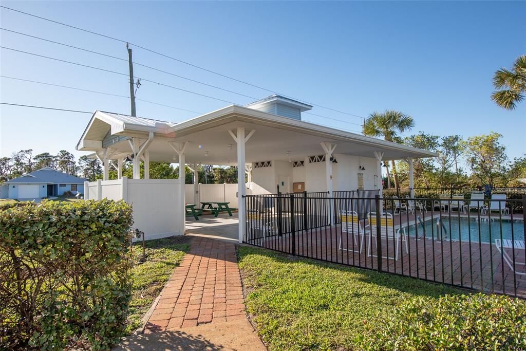 En Venta: $255,000 (3 camas, 2 baños, 2044 Pies cuadrados)